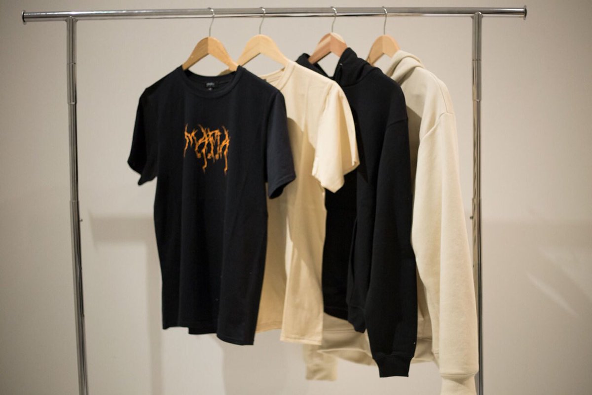 WIN YOUR HALLOWEEN 🎃 @MAFIASZN FREE SET
TO ENTER :
FOLLOW @MAFIASZN
LIKE THIS PICTURE
RT #MafiaSZN