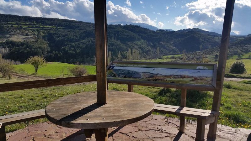 Huesca_LaMagia's tweet photo. Una ruta en coche panorámica por la #Ribagorza https://t.co/O0VTcl4d2c @ribagorzaturism https://t.co/js8VMwz1EJ