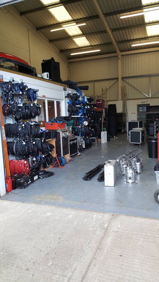 AlarumProd's tweet photo. #TheIdleWomen are now in storage for the winter. Here's the lighting arriving back at the excellent #SoundWaveAudio #Banbury https://t.co/MibiMrGj1j
