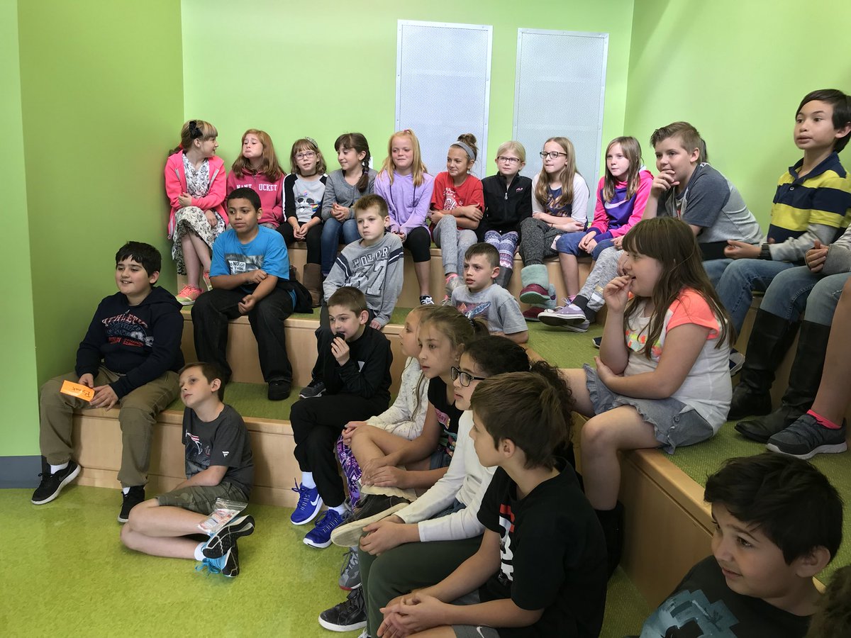 MrsRaymondWES's tweet photo. Teamhokraybloom is learning how to overcome challenges. #MPSLearns #texttoworldconnections @WoodlandMilford https://t.co/H89plUDNBJ