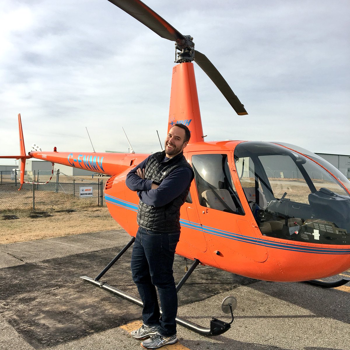 immrfabulous's tweet photo. About to experience Calgary like the birds do!! I #LoveYYC! 🚁 https://t.co/RfYN6VC1UD