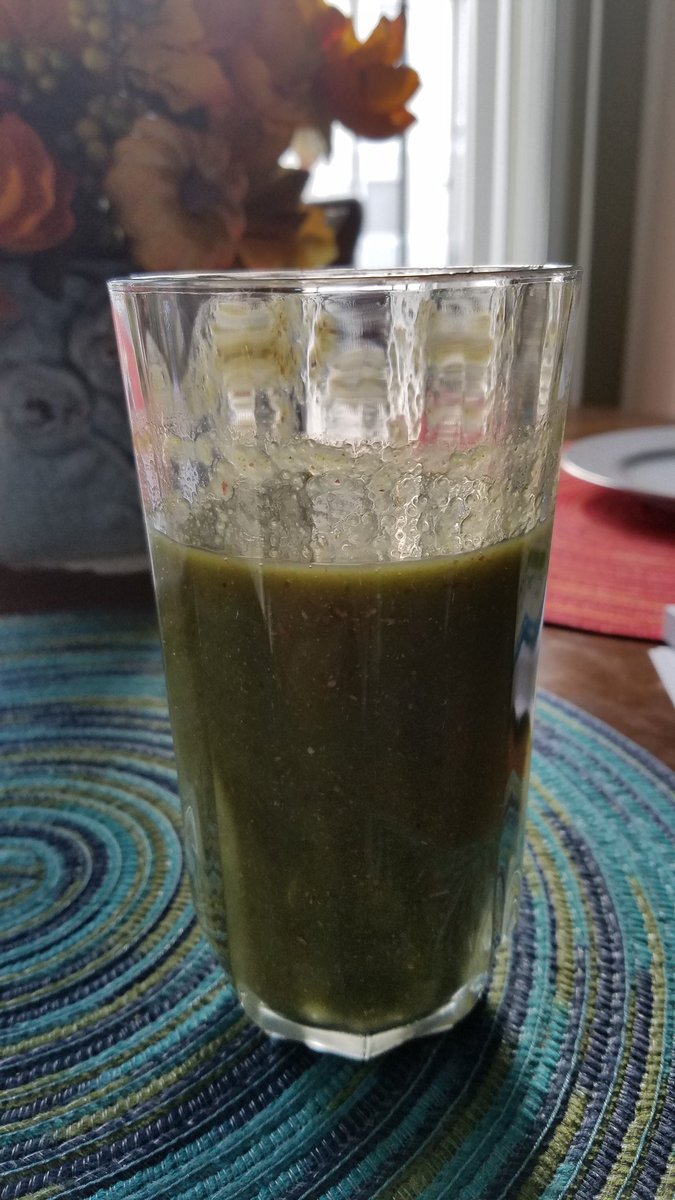 _Damian11's tweet photo. That day has come. My very 1st crazy healthy green liquidπ it better works @bostonmarathon!οΏ½οΏ½π²π #marathon #running #CaptureImpossible https://t.co/0HDdsqRRLr