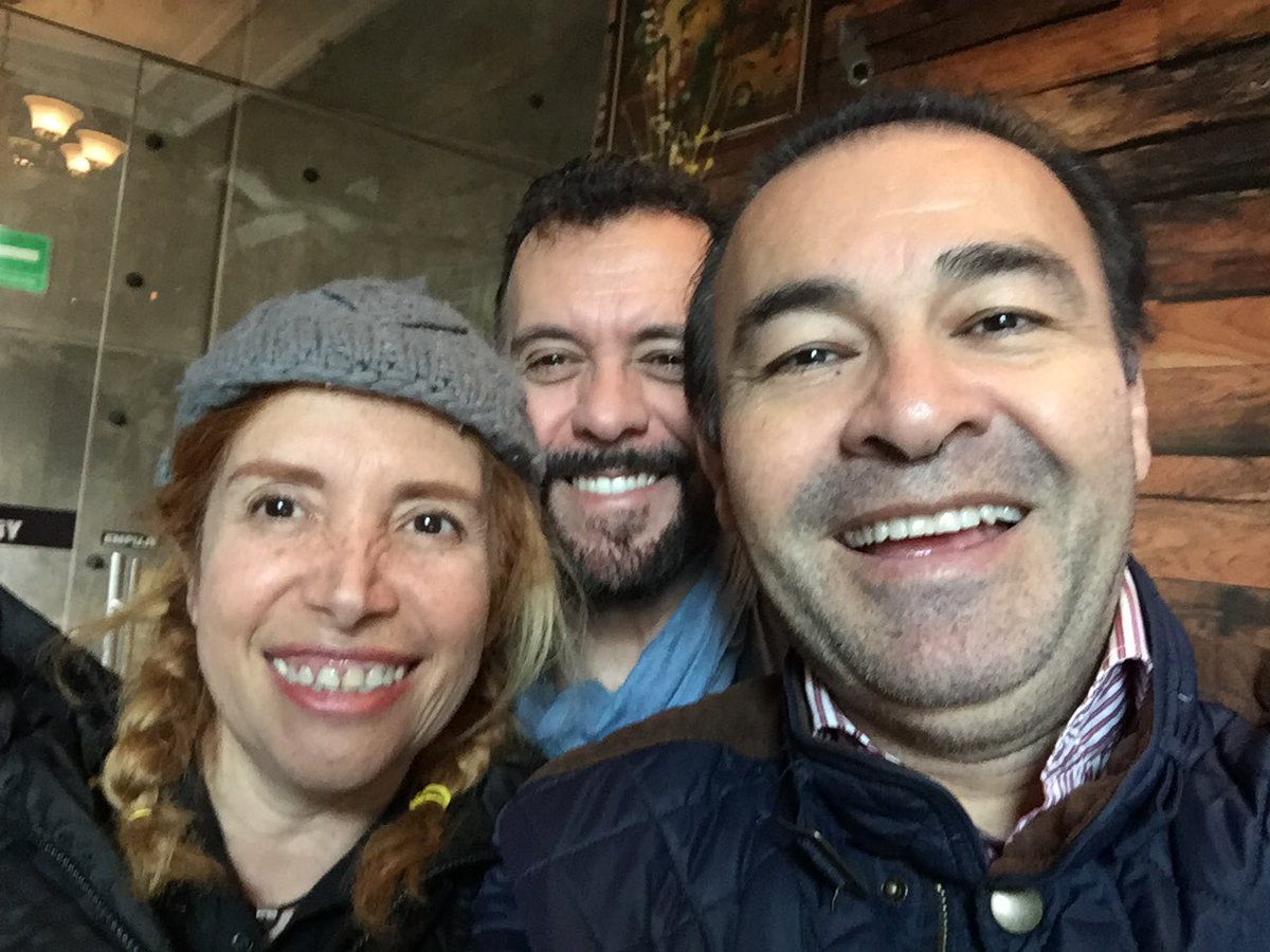 ccp_mario's tweet photo. Tres buenas personas...!!!! @renegarcia900 @Gabywiller 😊😊😎 https://t.co/2DSzbOpKg9