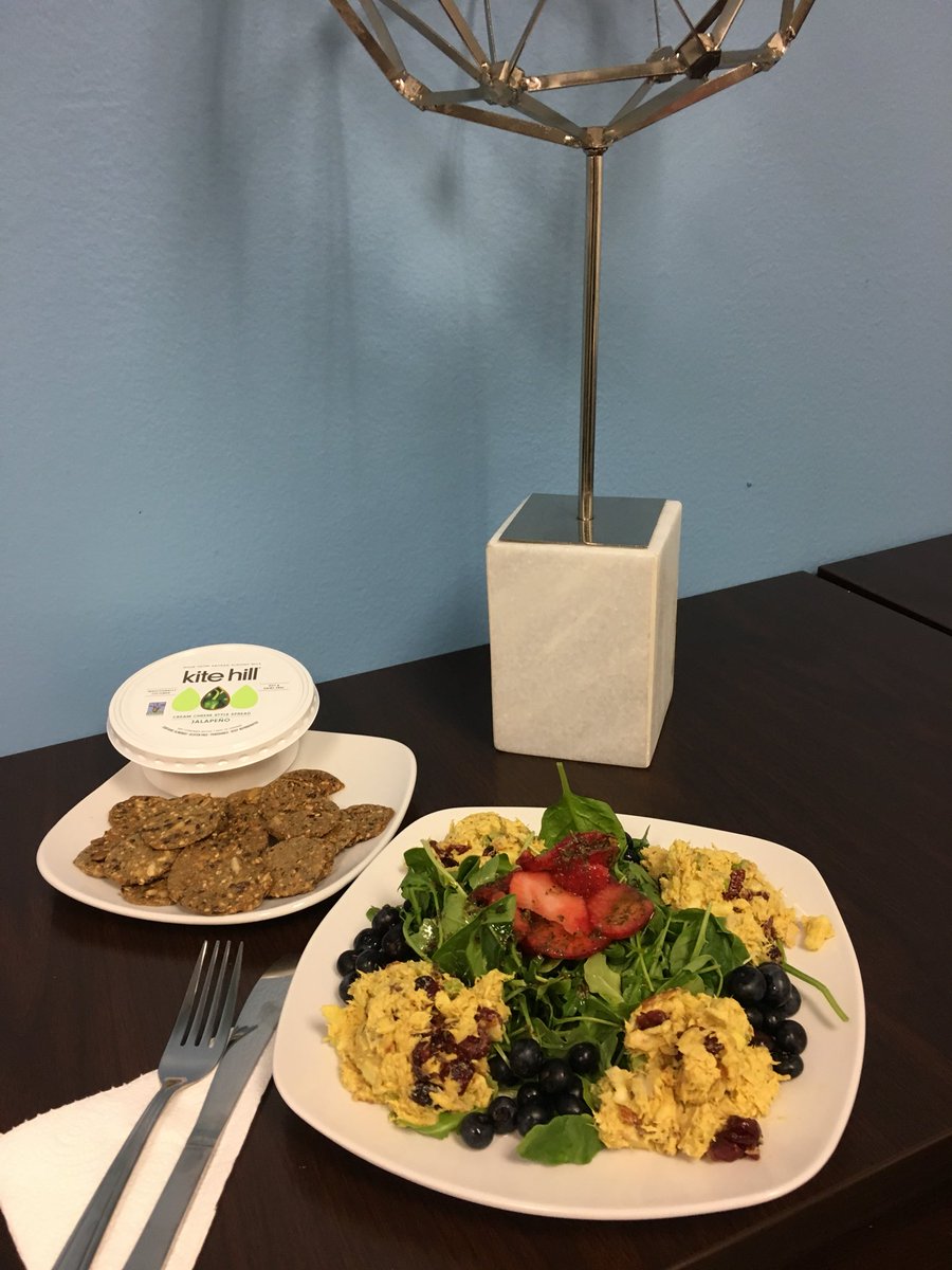 JenniferLWelch's tweet photo. My clients rock! Do yours make this kind of fabulous lunch?!? #SayItWithPower #PerformanceEnglish #MariamHaddad https://t.co/Kdfq94xNxd