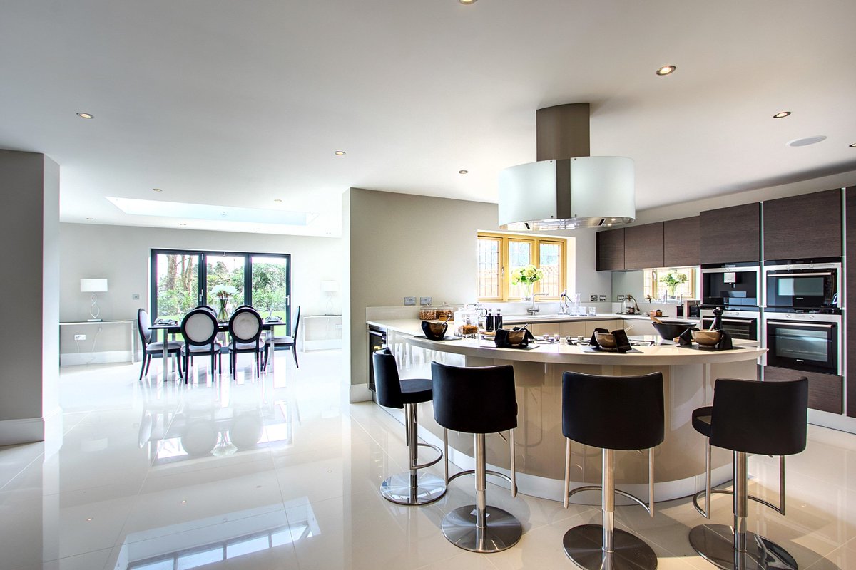 #Simple but #stylish #luxury #kitchens for <a href="/AspenHomesUK/">Aspen Homes</a>  #PewleyHill ow.ly/4eVA30ge8Q6