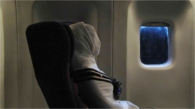 AdamAsmie's tweet photo. Scary ass Thai horror movie!!

#4bia #Thailand #CrewLife #TeamFlying https://t.co/rqTi4GkKfj