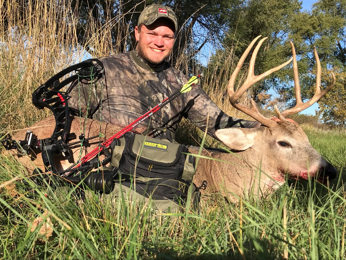 bohningarchery's tweet photo. Another shooting staff member finding success in TX with this nice buck.
Congrats Zach Seng!
#BlazerVanes #ItsInOurVanes #TriedTestedTrue https://t.co/Sa1rjoKrxw