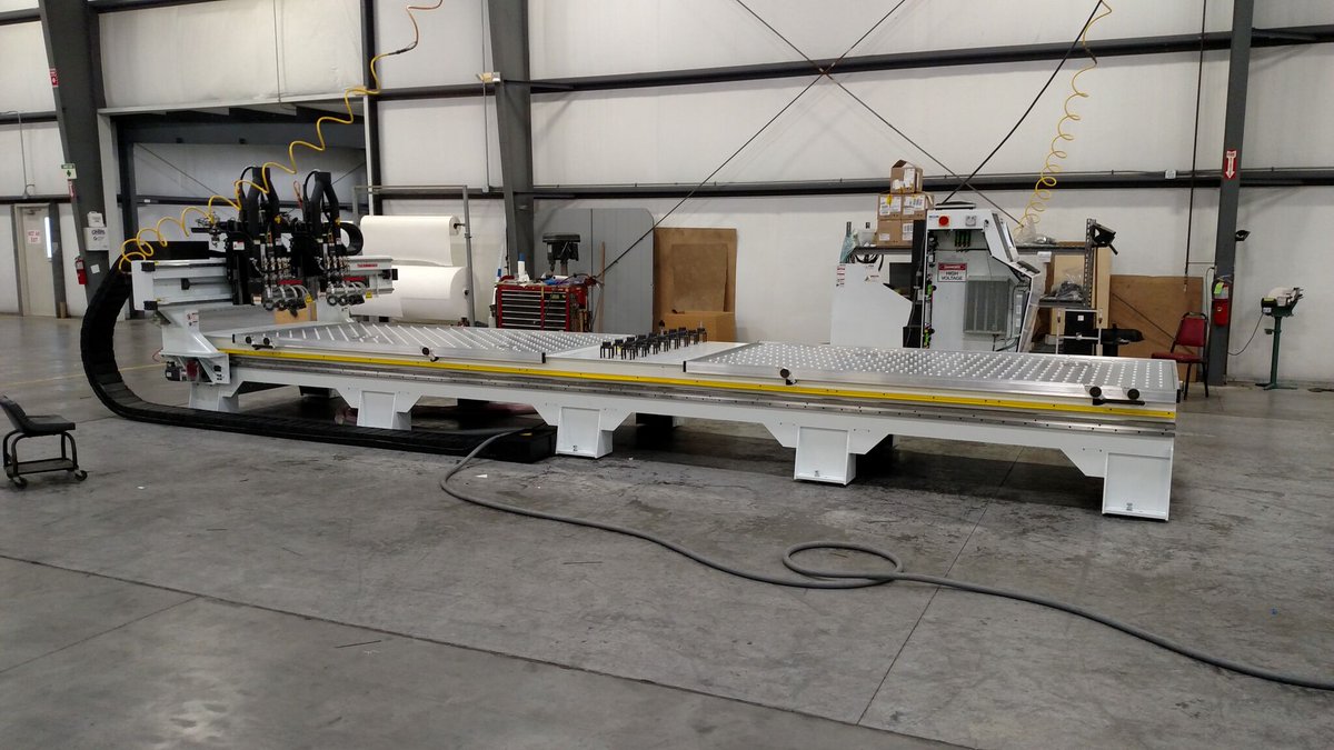 thermwood's tweet image. #Thermwood MTR30DT510 #CNC w/dual 5 position at the head auto tool changers &amp;amp; 15 pos bar style auto tool changer!  #nestedbased #cncrouter