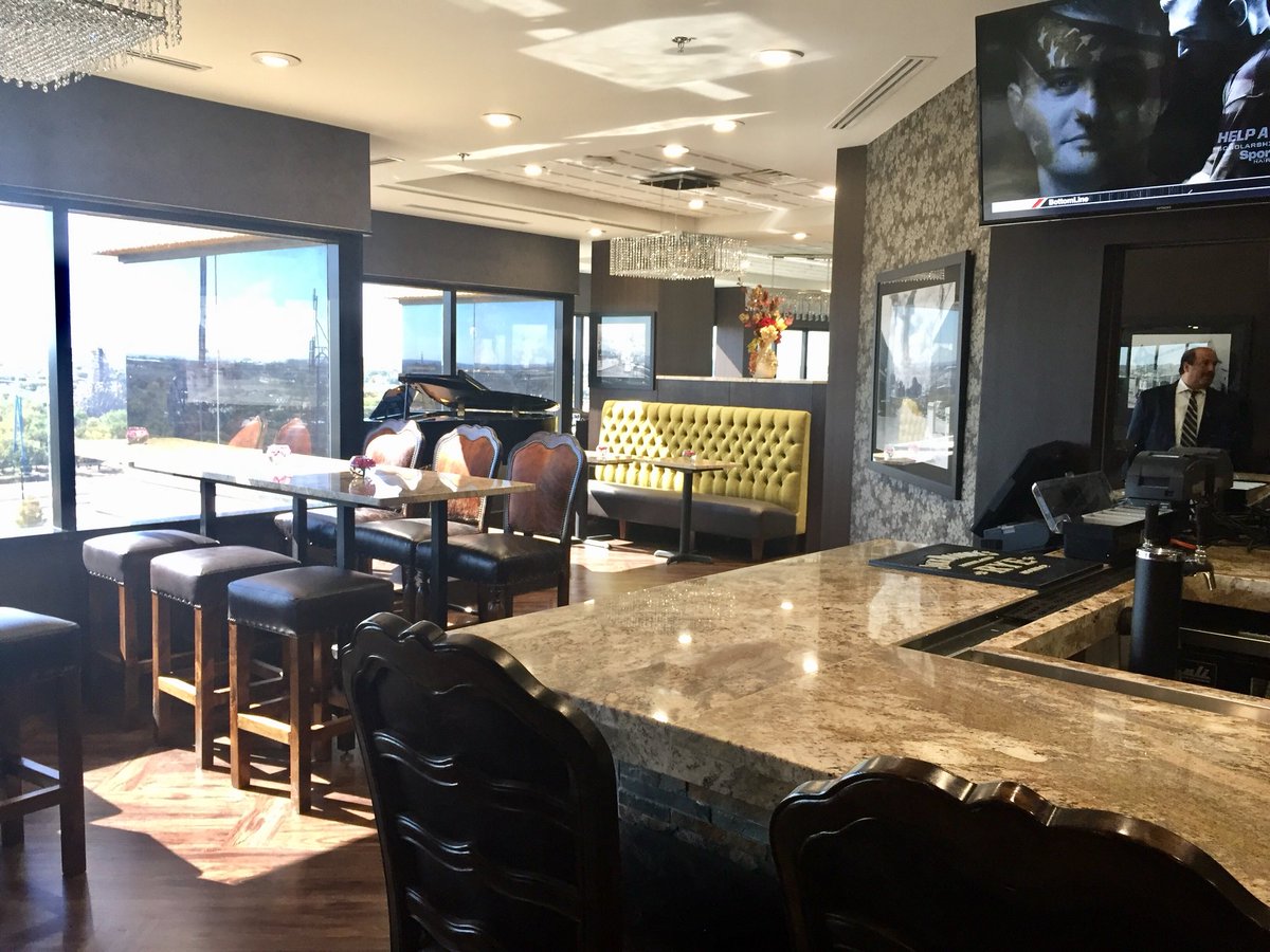 EatsBeat's tweet image. Arlington, your steakhouse is here: Mercury Chophouse is open on 9th floor in old Cacharel, 2221 E Lamar Blvd