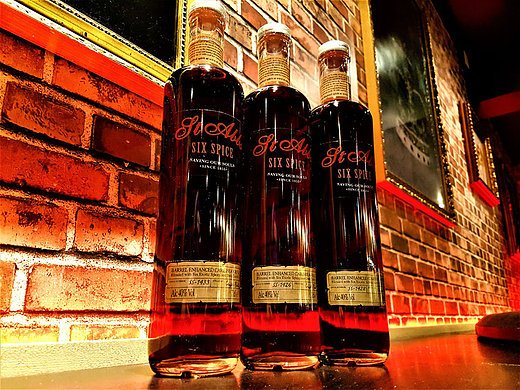 thefatrumpirate's tweet photo. New review on the site just in time for Halloween @st_abbs Six Spice Spiced Rum https://t.co/71A1Vp8Bbo … #rum #rumreview https://t.co/xuCkN2bCSY