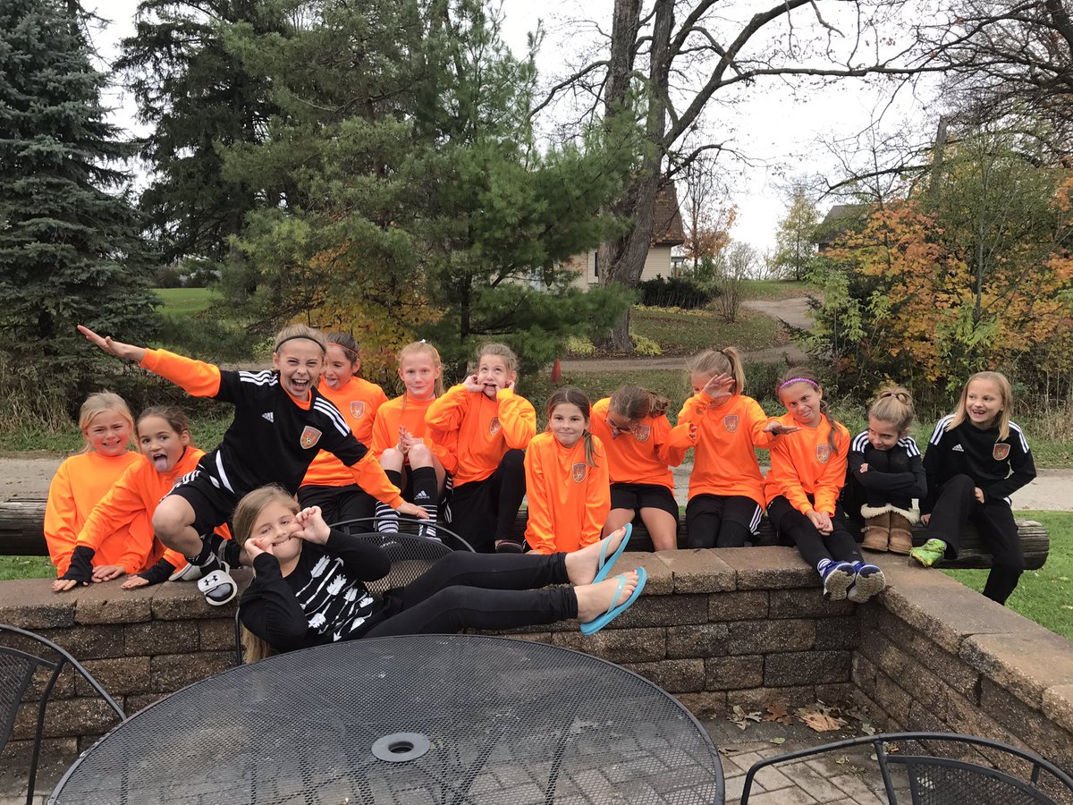 Cori_NUFC's tweet photo. End of season pizza party! Great work girls! #NUFCStrong https://t.co/oXVp26wjJV