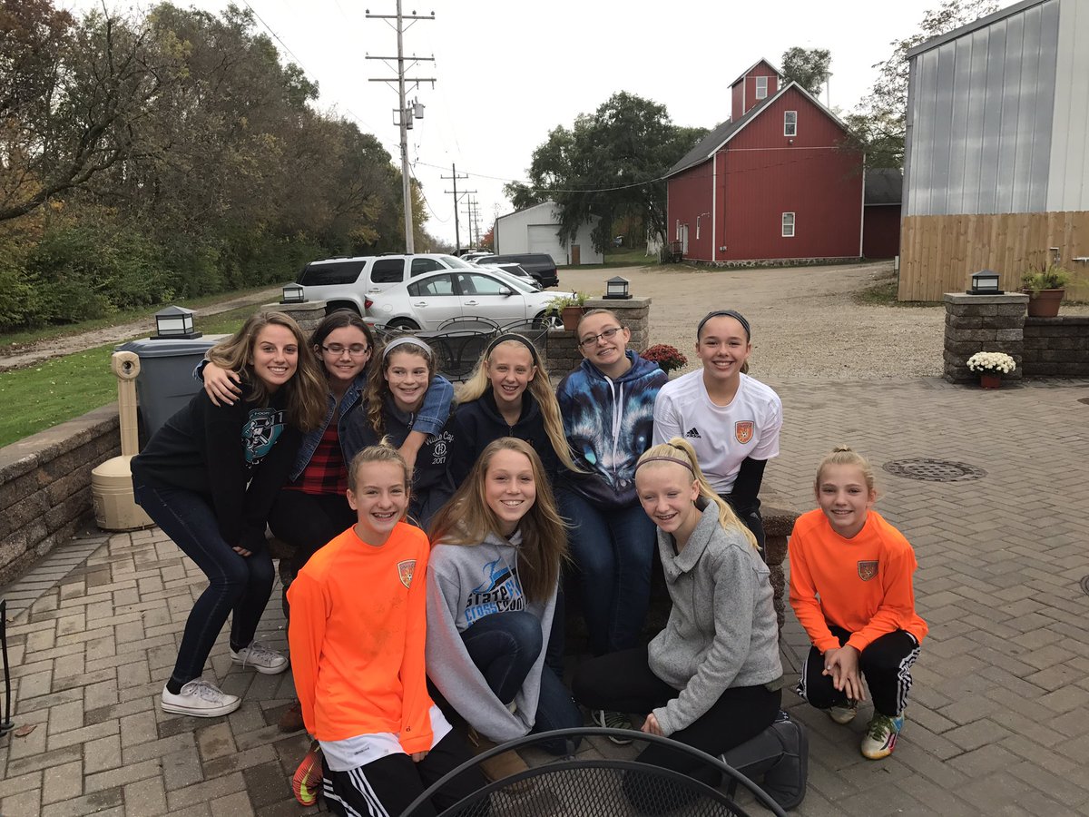 Cori_NUFC's tweet photo. End of season pizza party! Great work girls! #NUFCStrong https://t.co/oXVp26wjJV