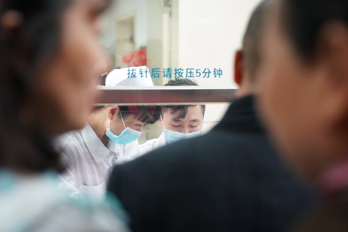 Энүүхэн урьд Хятадын эмнэлэгт шинжилгээний захиалга өгөх, мөнгөө төлөх, хариугаа авах гээд бүгд ТҮЦ машинаар..
Ямар ч хүндрэлгүй сайхан юм..