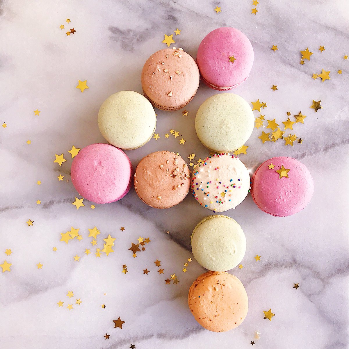 Macarooz's tweet photo. In 4 Days we are going to release something BIG 🙊
Sign up to our mailing list at https://t.co/a5YMnIKOex to be the first to know! https://t.co/f9dt5814AM
