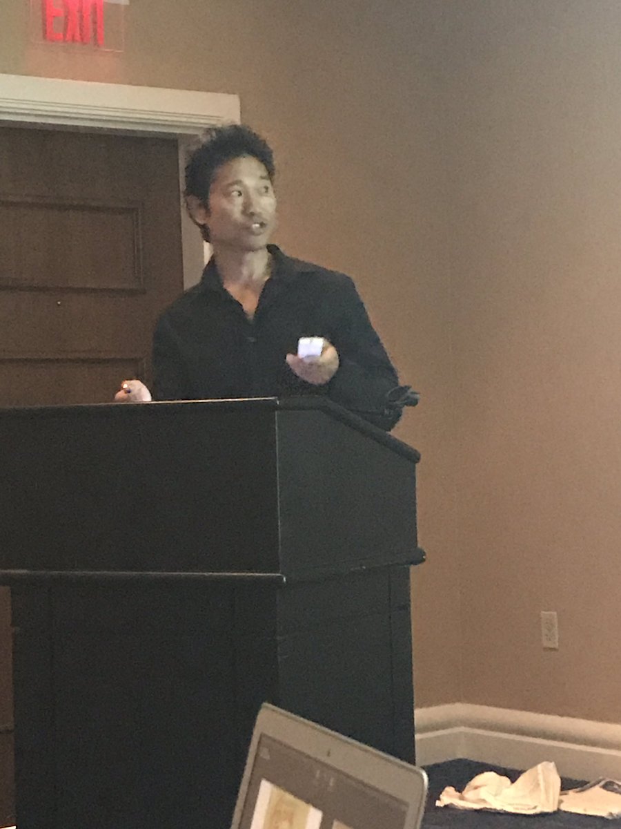 testonmellissa's tweet photo. Mesmerized by his art! #FRAconference2017 @insearchofbees https://t.co/HppiHkSTb6