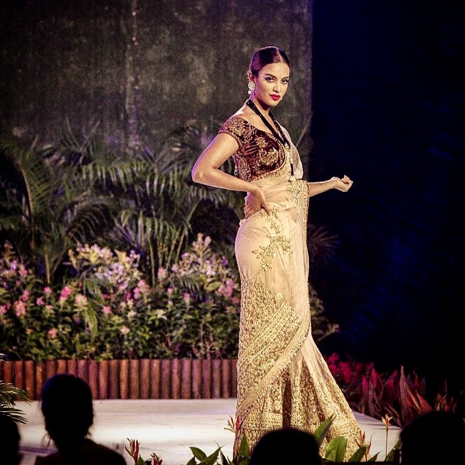 RathiMenon's tweet photo. 😈Standing Tall on the Runway with Stylemart's Beautiful Outfits😈
#Stylemart #fashionshow #upfrontmodels https://t.co/v58hCSLtO8