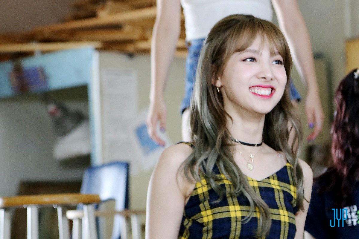 TWICE トレーナー Likey】K-POP·アジア TWICE twicetagram Likey TWICE