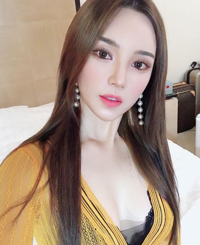 MoniqueSong_'s tweet photo. 💛💛 https://t.co/BLHBPxcCAB