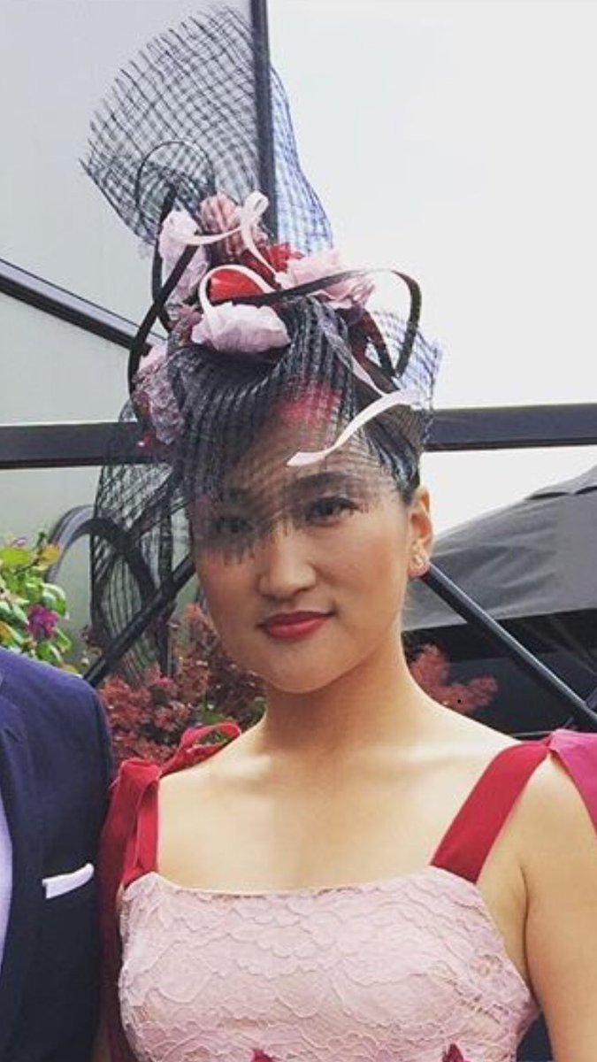 djb170960's tweet photo. This is my pick for the best fascinator at the big race.#Melbournecup2017 https://t.co/bHspUl1fqp