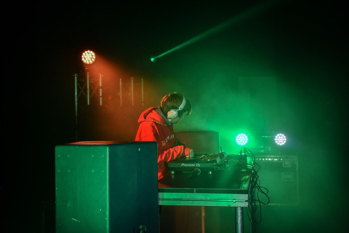 WarnerMusicU's tweet photo. Shout out to our Milwaukee rep, Samantha, who was able to capture these amazing shots from @whethanmusic's show on Friday! 🕺🕺 https://t.co/sZcS0a0Lrb