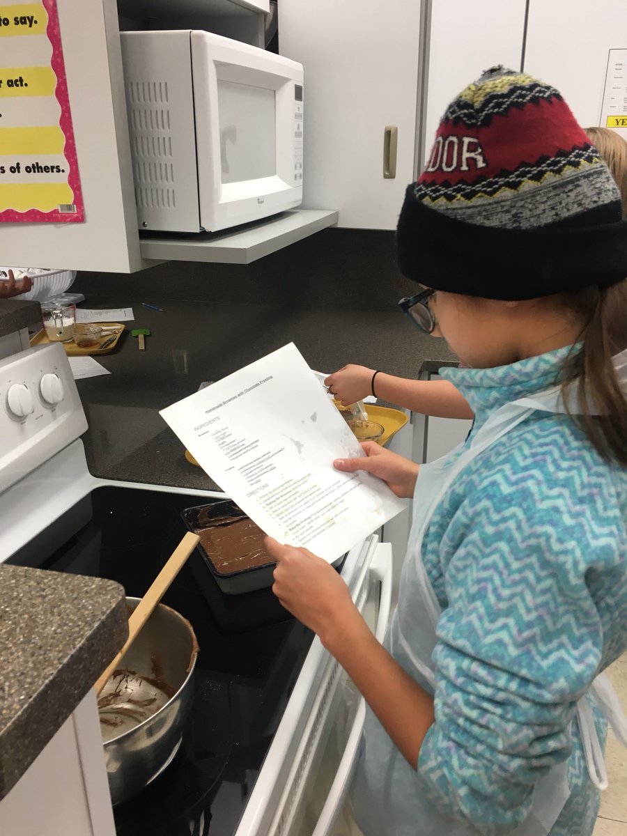 AmandaLFay's tweet photo. Another successful cooking with @ISD719Wave Homemade brownies were a great success! @ISD719CommEd @isd719 #kidscook #studentscook #homemade https://t.co/eqgvMfNf73