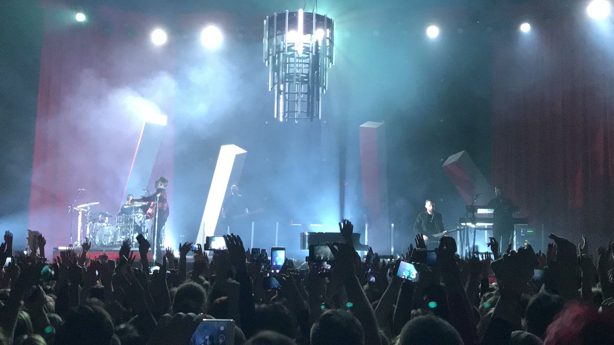 zakharov_maksim's tweet photo. #HURTS вы лучшие 🔥💞 https://t.co/t5B8n2Qnq3