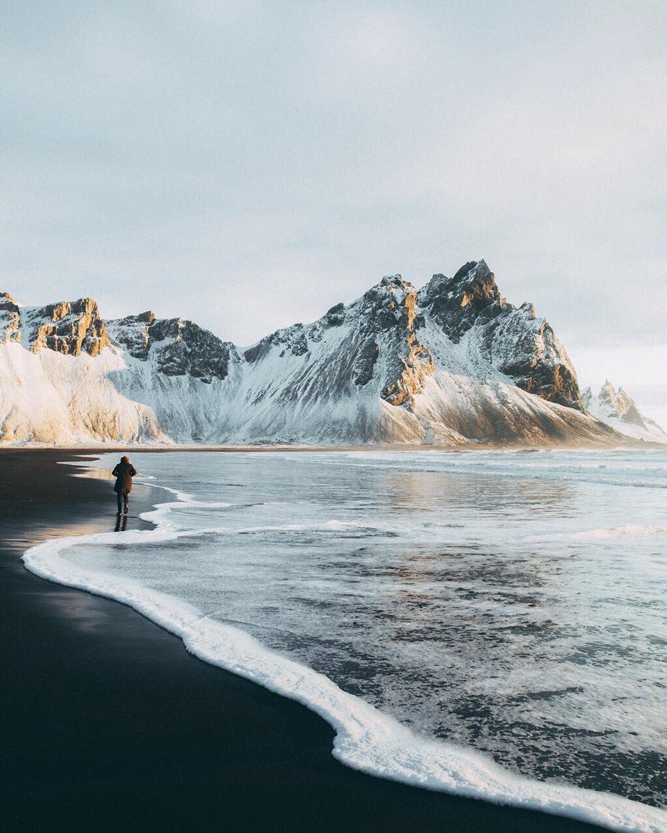 rybotics's tweet photo. Black sand beaches in Iceland 🖤 https://t.co/MyOFMflYfj