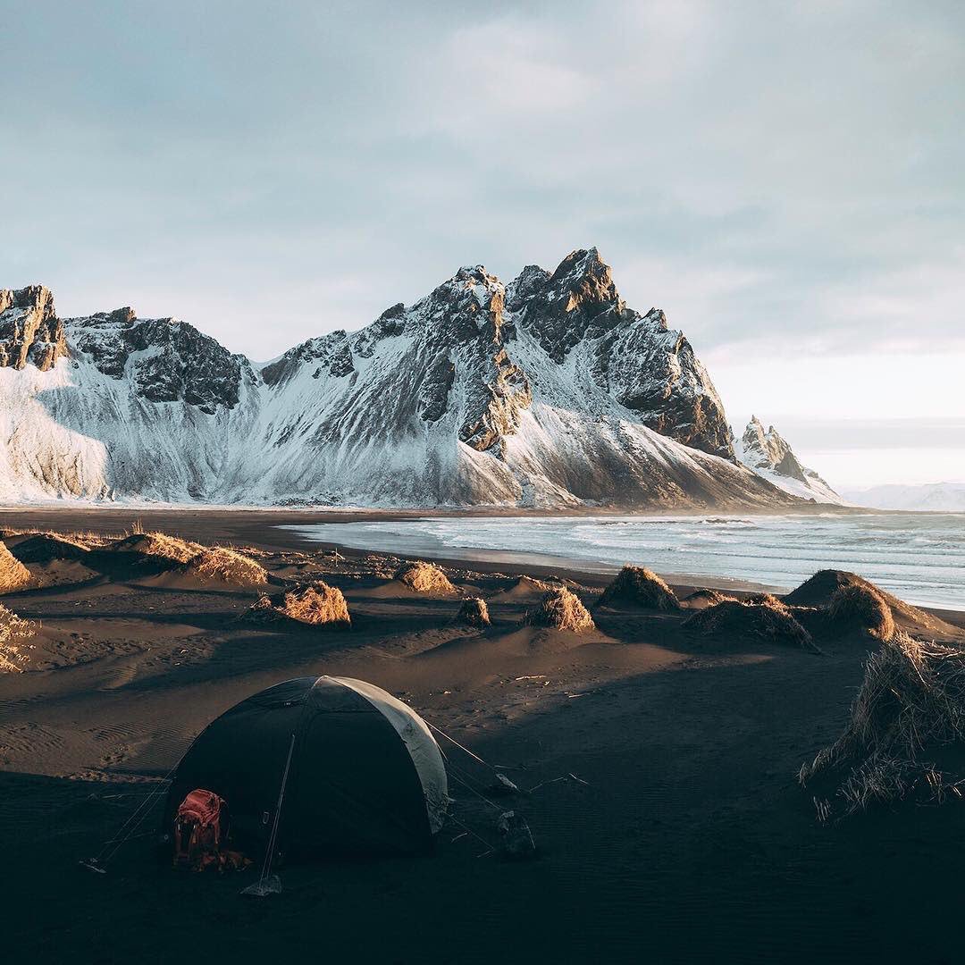 rybotics's tweet photo. Black sand beaches in Iceland 🖤 https://t.co/MyOFMflYfj