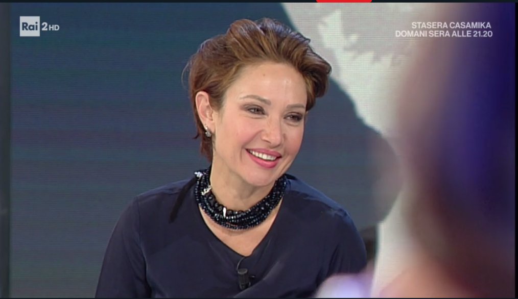 simoni_elisa's tweet photo. A #NightTabloid si ride con @DarioVergassola 😂 https://t.co/BZn5OBQVxw