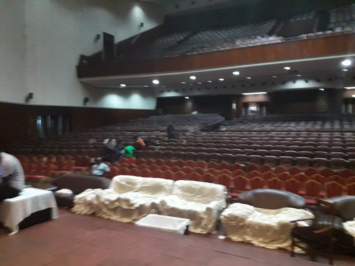 SENACIPGuinee's tweet photo. Dernier virage avant la fin de la deuxième édition de la #SENACIP GASSAMA Diaby actuellement au palais du Peuple
@GouvGN 
#Kibaro
@ablogui https://t.co/TCQoMYv5jc