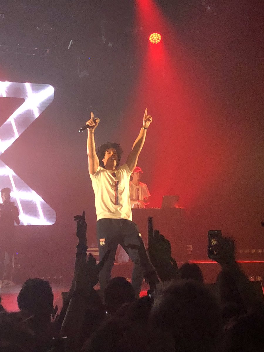 Pau_grd's tweet photo. Best of the best #thejungletour @0Riles ⏳🔥 https://t.co/5LaGP0qtPv