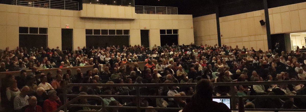 TownofNantucket's tweet image. #ACK #STM2017 has commenced. Great attendance. Well done, Nantucket! 👏