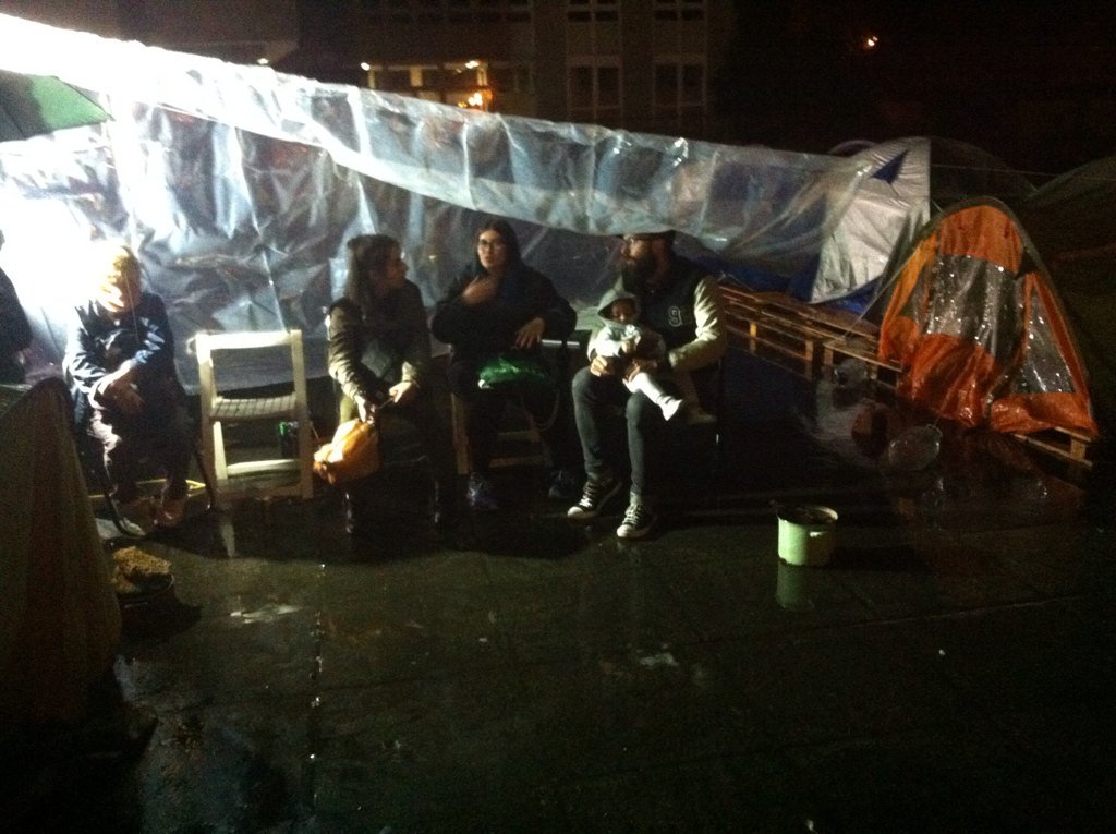 ☔️☔️☔️el quinto Encuentro Cultural Contra la Pobreza lo realizamos bajo la lluvia... Bajo la lluvia viven los pobres