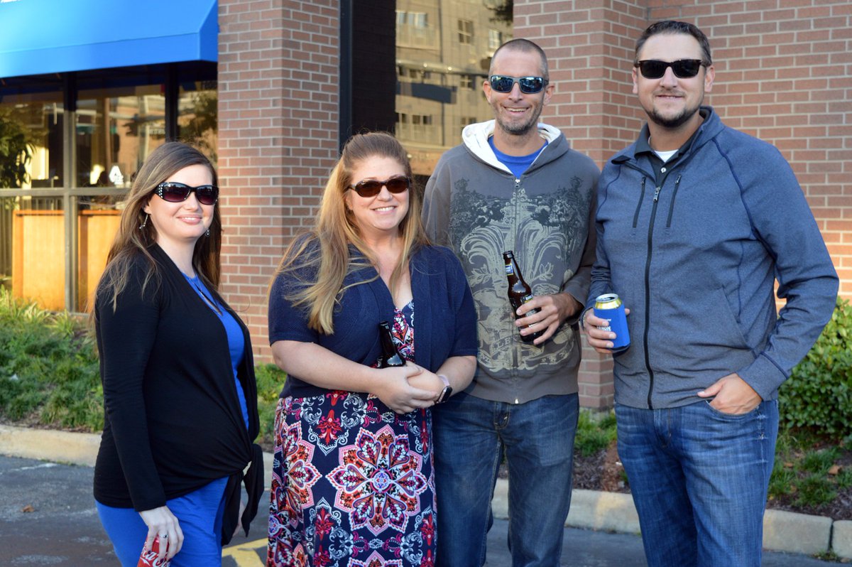 MarathonIT's tweet photo. A few pics from our fall parking lot cookout! https://t.co/86Wc4e3y2t