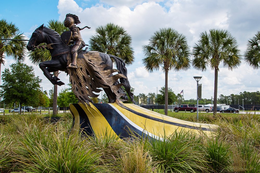 There’s A Deep-Dive Documentary About A Rogue UCF Fraternity On Netflix Right Now: totalfratmove.com/theres-a-deep-…