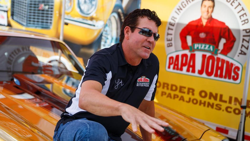 VICESportsLAT's tweet photo. Y ahora Papa John's culpa a la NFL por sus pésimas ventas https://t.co/wHejjO29th https://t.co/cSeRIxPU2I