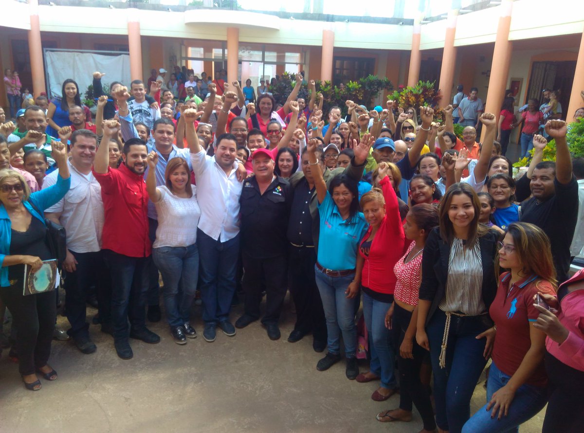 alcaldepepe's tweet photo. Hoy con nuestro candidato @josedfalconpsuv cumplimos importante agenda,calentando motores para una nueva  victoria de la revolución @vclarkb https://t.co/QPZ1CnI9De