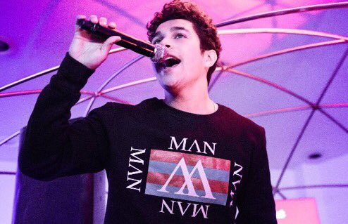 ameezyshook's tweet photo. his curls will never get old 😍 https://t.co/RULzSqzgh0
