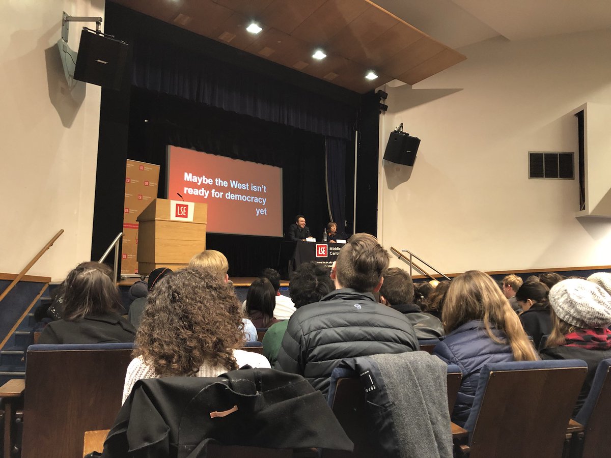 sara_m_90's tweet photo. Didn’t think it was possible, but @KarlreMarks = even better in person than in Tweet. #LSERemarks @LSEMiddleEast #KarlStruck https://t.co/lBJWD2oMkC