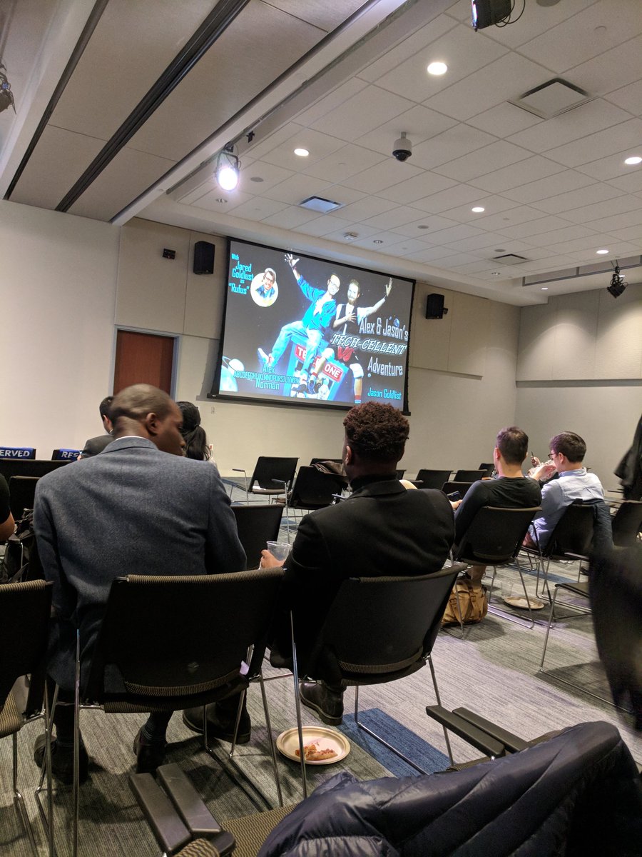 Lyoness's tweet photo. #TechTO about to start https://t.co/P9zswRYeai