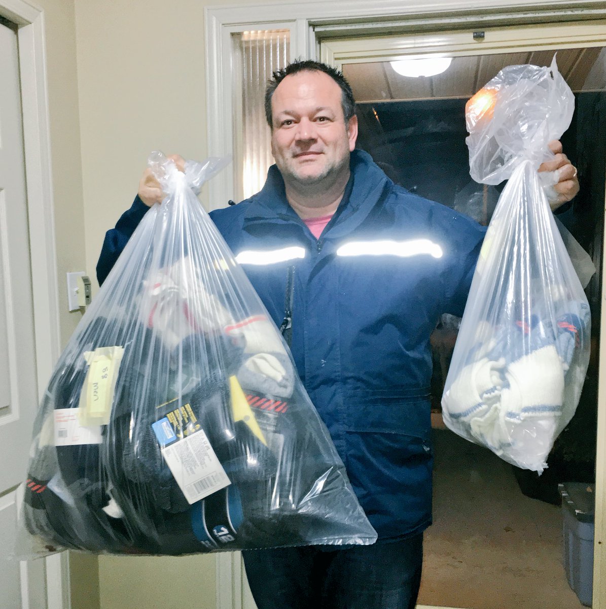 ToastyToesWR's tweet photo. Thanks @StMarksKW Youth Group for 120 prs of socks tonight #ToastyToes2017 #staygenerous #sockhero https://t.co/CeFhKp9DHe