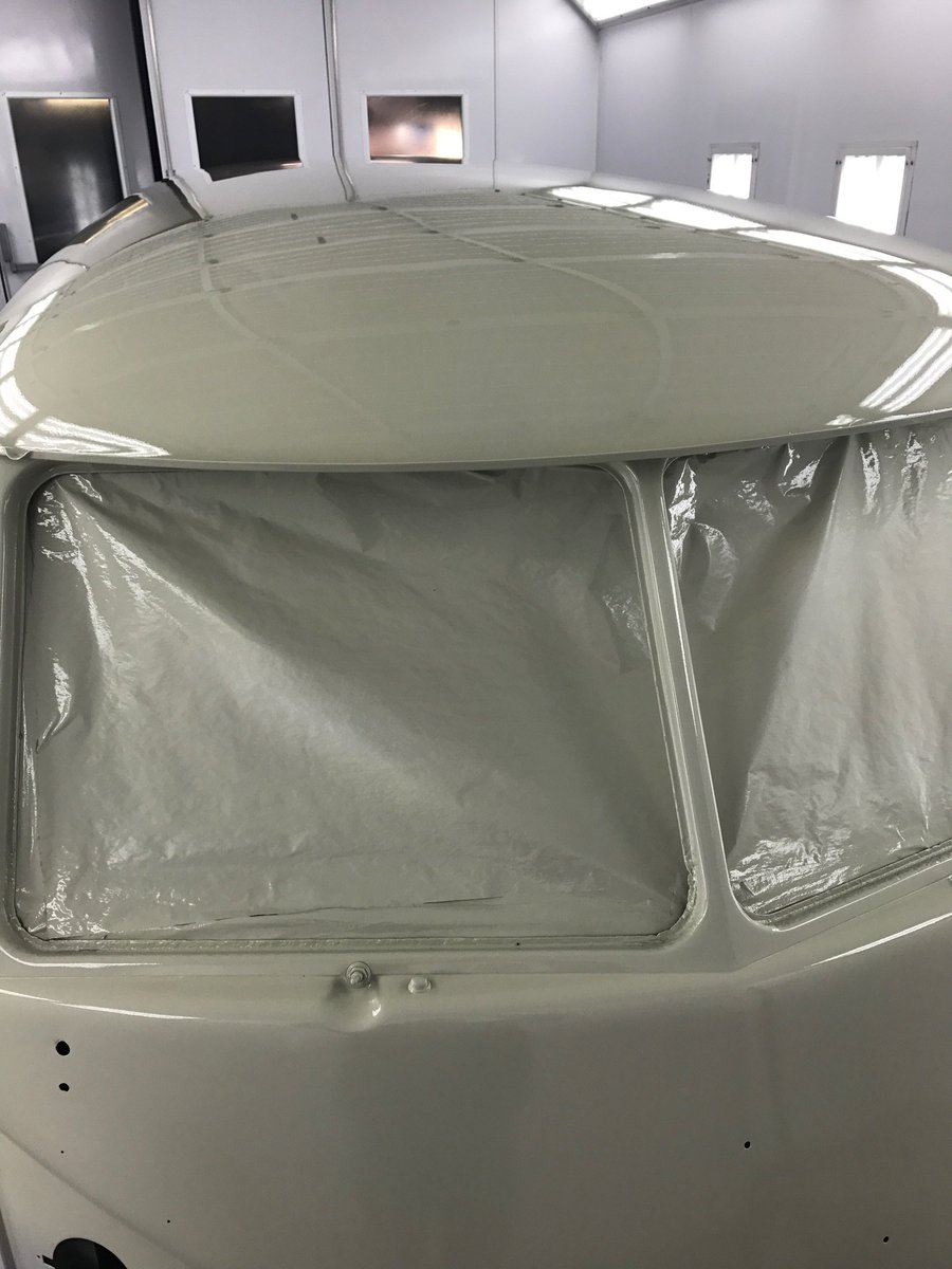 CustomPrimetime's tweet photo. VW Bus in the booth baking! #vwbus #paintbooth #paint #custompaint https://t.co/iJAWdnei7N