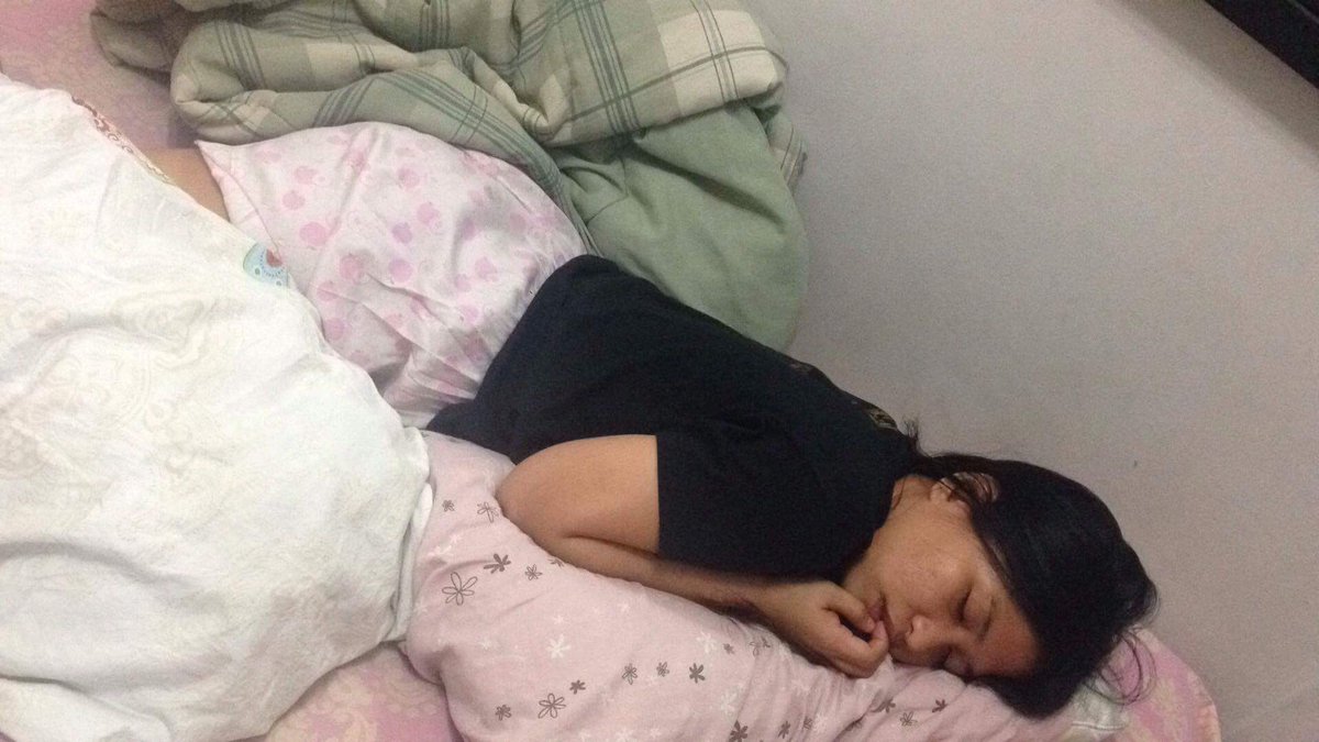 caryl_701's tweet photo. Me after the first Sunday.π€£ it was extremely exhausting. #Bar2016 #throwback https://t.co/rj2rdtlTaI