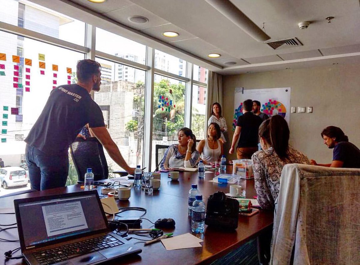 Teaming up with <a href="/Unilever/">Unilever</a> to design a new product using the power of the #DesignSprint community @TennyDesign @edceballos #CPG