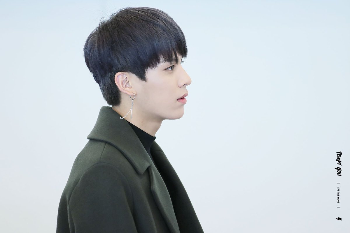 taeyangspics's tweet photo. ok black haired king https://t.co/X9ilKNKn6Q