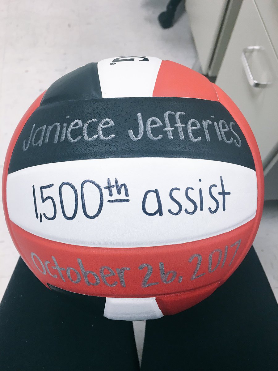 Janiece recorded her 1,500th career assist in our last regular season game!