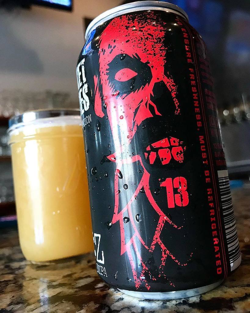 Craftbeeray's tweet photo. Really enjoyed that #batchZ collab between @blackmarketbrew and @beerzombies! Nailed it, well done guys! https://t.co/tGpmpbLMwy https://t.co/BOmaLOYhkn