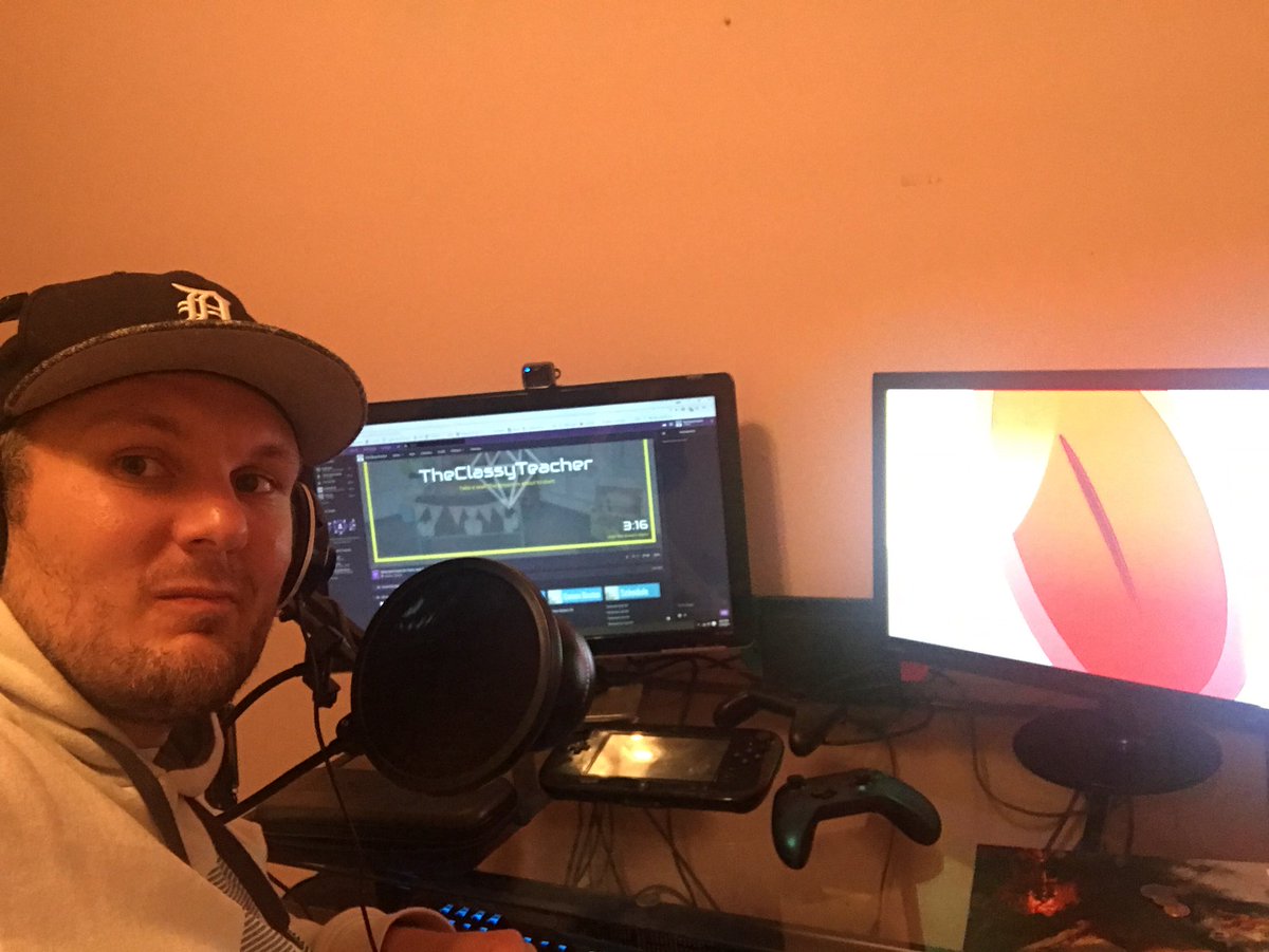 TeacherClassy's tweet image. Game 100 on our Quest to best 100 games by the end of 2017! Persona 5! Come to twitch.tv/theclassyteach… and let’s make some memories