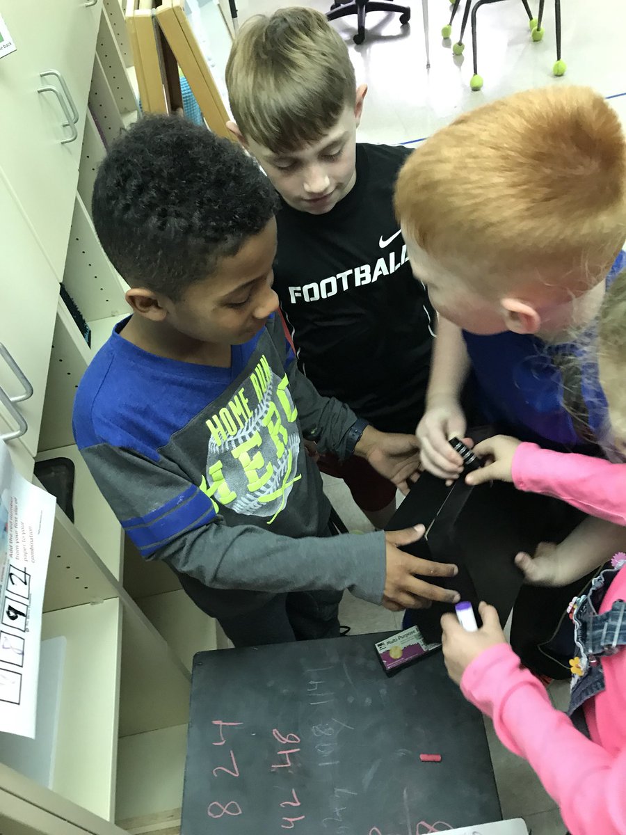 4thgradebrigade's tweet photo. Ss had a blast working to escape the room! Using math to find the keys #cooperative #escapeclassroom #MakeItHappen @Edgewood_ES https://t.co/E7LreD8tOz