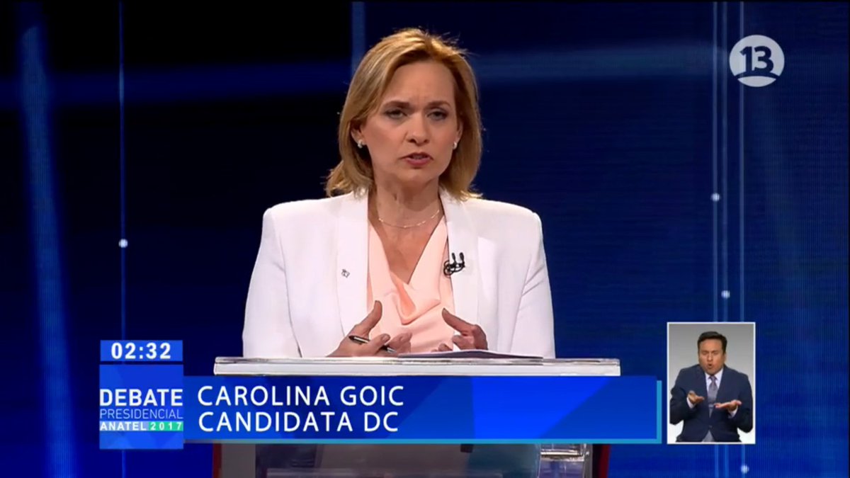 CARLOURREA's tweet photo. Lo mejor hoy es @carolinagoic seria, clara, contundente, con visión de futuro  #DebateAnatel #GoicEnAnatel #Vota1 https://t.co/ozaDXOBpaS